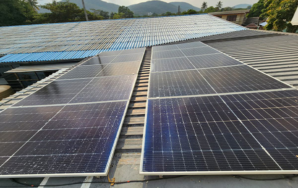 100 set di inverter ibridi in thailandia