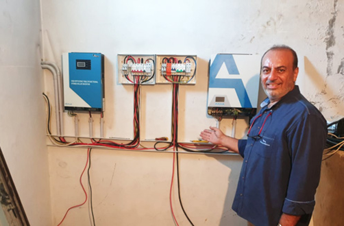 Come gli inverter MPPT garantiscono un'alimentazione stabile nei paesi con rete elettrica debole