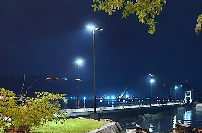 Anern fornisce 21 set di lampioni solari SLZ2-120W per un progetto di sviluppo rurale nelle Filippine