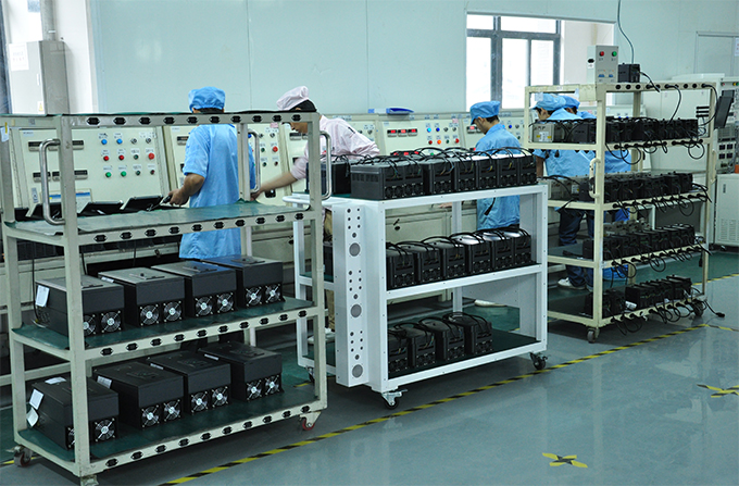 5 motivi principali per scegliere i produttori cinesi di inverter ibridi